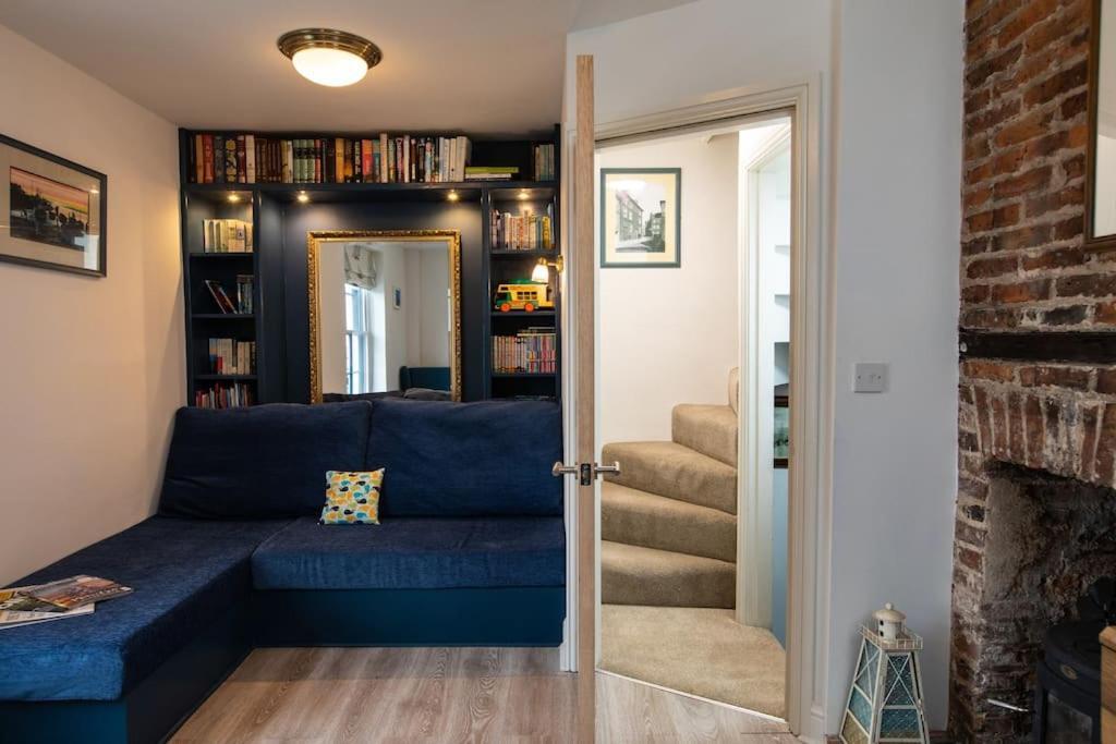 Herring Girl House - Harbourside Property, Sleeps 8 Scarborough Exteriör bild